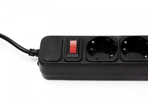 Фильтр питания ProLogix (PRS-050P5-30B) 5 розеток, 3 м, черный
