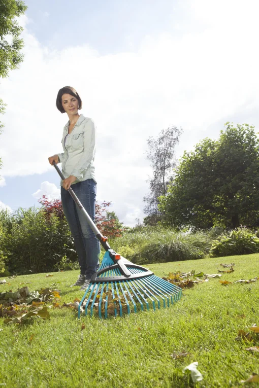 Грабли Gardena Combisystem пластиковые веерные, 35-52 см (03099-20.000.00)