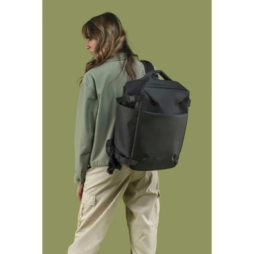 Рюкзак для ноутбука 15.6" TUCANO Tugo M Dry Cabin Luggage Black (BKTUGDR-M-BK)